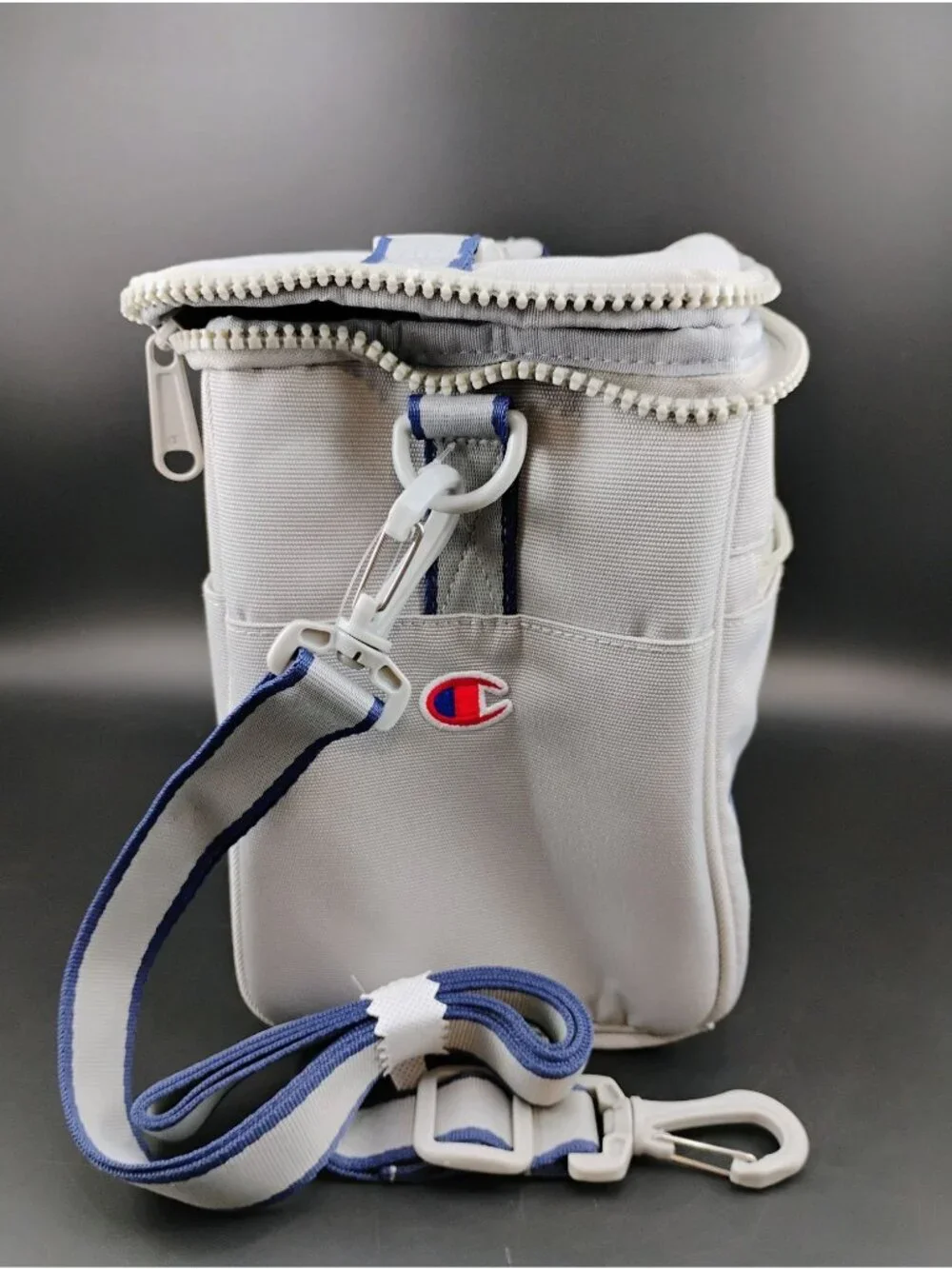 Champion Gray Insulated Lunch Box With Adjustable Strap Front Zipper Pocket